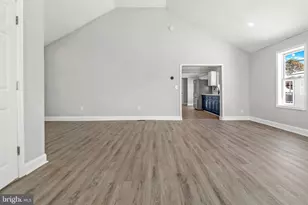 315 Riverside Dr, Essex, MD 21221 - Photo 2