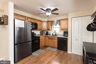 12124 Buttonwood Ln, Middle River, MD 21220 - Photo 8