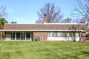 7 Stone Hollow Ct, Pikesville, MD 21208 - Photo 2