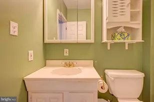 5630 Oakland Rd, Baltimore, MD 21227 - Photo 20