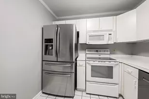 9 Tintern Ct, Lutherville Timonium, MD 21093 - Photo 16