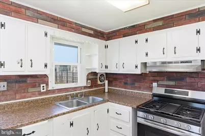 9804 Monroe Street, Cockeysville, MD 21030 - Photo 10