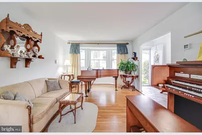 10113 Daventry Drive, Cockeysville, MD 21030 - Photo 2