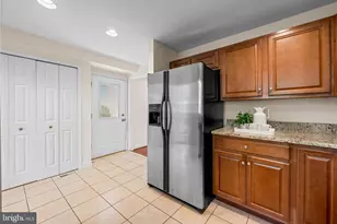 6045 Falls Rd, Baltimore, MD 21209 - Photo 8