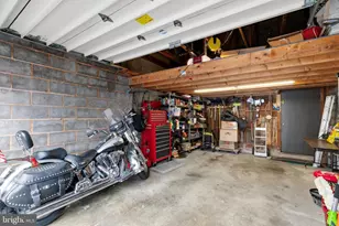 410 Old Crossing Dr, Baltimore, MD 21208 - Photo 32