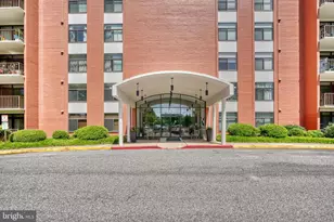 1 Smeton Pl, Towson, MD 21204 - Photo 2