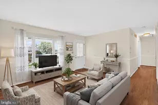 3 Bucksport Ct, Baltimore, MD 21228 - Photo 2