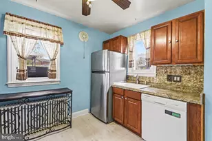 2939 Manns Ave, Parkville, MD 21234 - Photo 10