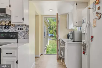 7316 Hughes Avenue, Baltimore, MD 21219 - Photo 12