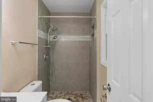 712 Kent Ave, Baltimore, MD 21228 - Photo 16