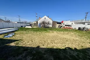 2725 North Point Rd, Dundalk, MD 21222 - Photo 4