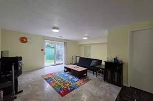 10 Casey Ct, Baltimore, MD 21228 - Photo 6