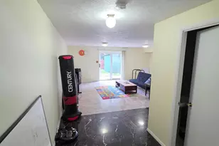 10 Casey Ct, Baltimore, MD 21228 - Photo 2