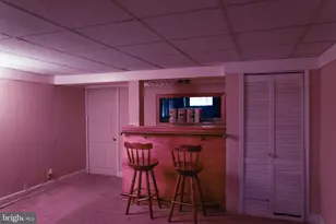 221 E Medwick Garth, Baltimore, MD 21228 - Photo 16