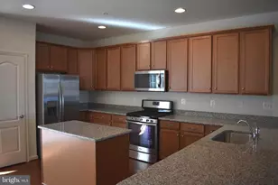 9421 Adelaide Ln, Owings Mills, MD 21117 - Photo 10