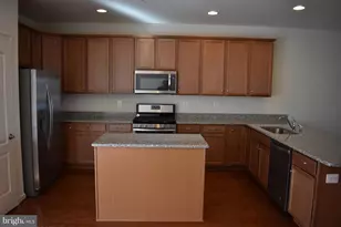 9421 Adelaide Ln, Owings Mills, MD 21117 - Photo 8