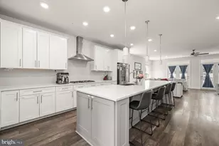 10911 Beckenham St, Middle River, MD 21220 - Photo 8