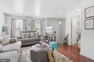 12 Sundown Ct, Baltimore, MD 21206 - Photo 2