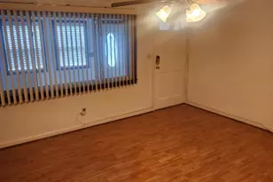 2760 Yarnall Rd, Baltimore, MD 21227 - Photo 6