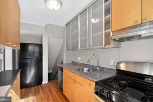 60 S Hawthorne Rd, Middle River, MD 21220 - Photo 14