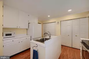 6928 N River Dr, Middle River, MD 21220 - Photo 10