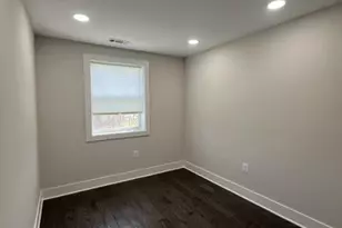 1010 Foxridge Ln, Essex, MD 21221 - Photo 8