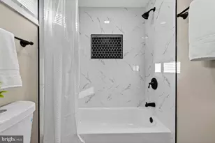 7631 Old Battle Grove Rd, Baltimore, MD 21222 - Photo 10