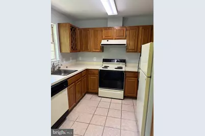 4409 Silverbrook Lane #304, Owings Mills, MD 21117 - Photo 8