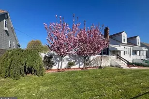 3206 Lynch Rd, Baltimore, MD 21219 - Photo 2