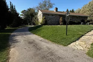 536 Hampton Ln, Towson, MD 21286 - Photo 2