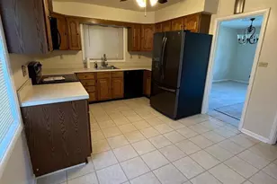 536 Hampton Ln, Towson, MD 21286 - Photo 10