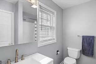 9120 Hinton Ave, Sparrows Point, MD 21219 - Photo 16