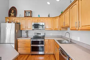 9120 Hinton Ave, Sparrows Point, MD 21219 - Photo 8