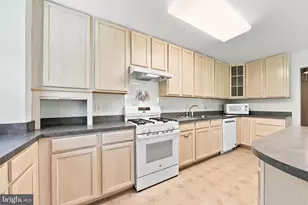 4550 Chaucer Way, Owings Mills, MD 21117 - Photo 10