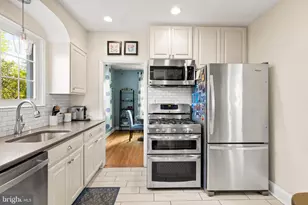 700 Regester Ave, Baltimore, MD 21212 - Photo 14