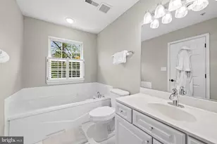 1 Winterberry Ct, Cockeysville, MD 21030 - Photo 20