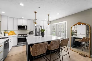 1 Winterberry Ct, Cockeysville, MD 21030 - Photo 2