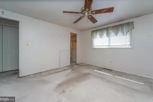 1107 Regina Dr, Baltimore, MD 21227 - Photo 16