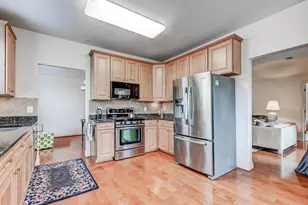 7300 Travertine Dr, Baltimore, MD 21209 - Photo 14