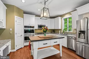 11099 Hidden Trail Dr, Owings Mills, MD 21117 - Photo 18
