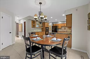 3904 Thoroughbred Ln, Owings Mills, MD 21117 - Photo 20