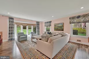 9 Crestline Ct, Owings Mills, MD 21117 - Photo 4