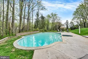 9 Crestline Ct, Owings Mills, MD 21117 - Photo 18