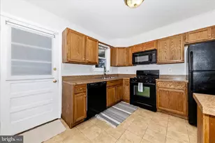 5811 Daybreak Terrace, Baltimore, MD 21206 - Photo 14