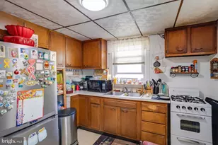 900 Renfrew St, Baltimore, MD 21221 - Photo 14