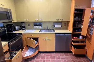8203 Boman Ct, Towson, MD 21204 - Photo 26
