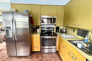 8203 Boman Ct, Towson, MD 21204 - Photo 24