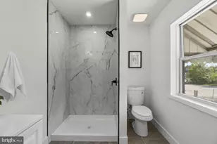 1229 North Ave, Baltimore, MD 21227 - Photo 16