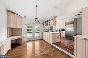 8009 Melody Ln, Baltimore, MD 21208 - Photo 16