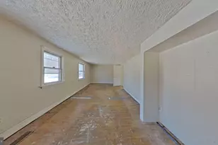 2716 Alderwood Ave, Halethorpe, MD 21227 - Photo 12